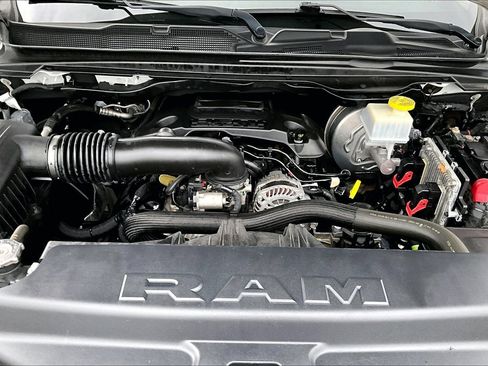 Used 2019 RAM 1500 Tradesman AWD/4WD image 9