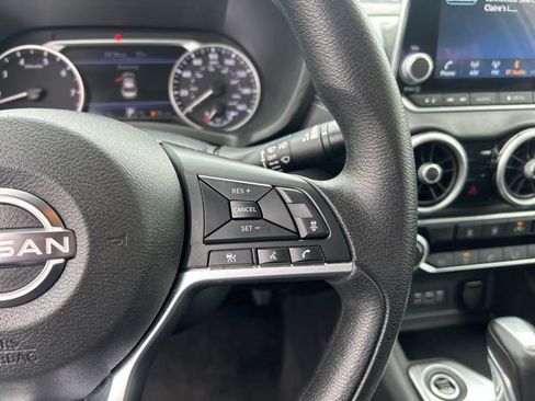 Used 2024 Nissan Sentra SV image 17