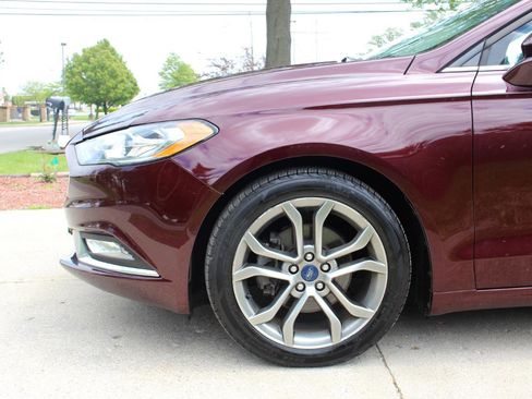 Used 2017 Ford Fusion SE w/ Equipment Group 201A AWD/4WD image 45