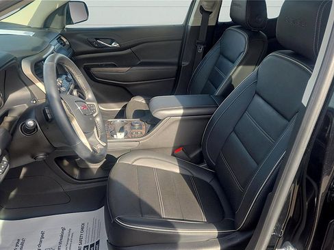 Used 2023 GMC Acadia Denali w/ Denali Ultimate Package AWD/4WD image 11
