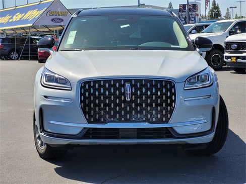 New 2025 Lincoln Corsair Premiere w/ Equipment Group 101A image 3