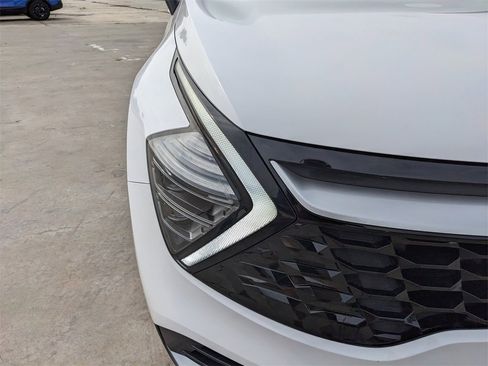 Certified 2025 Kia Sportage EX w/ Premium Package image 11