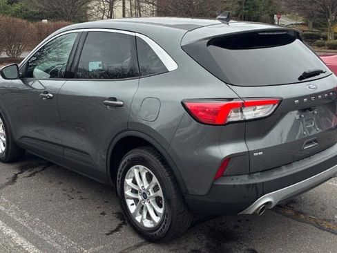 Used 2022 Ford Escape SE w/ Convenience Package AWD/4WD image 4