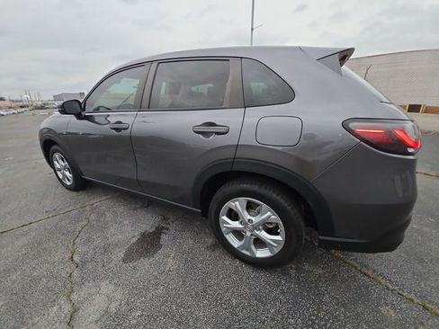 Used 2023 Honda HR-V LX image 6