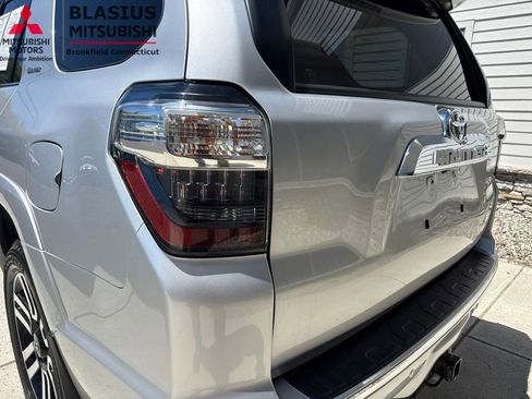 Used 2024 Toyota 4Runner Limited AWD/4WD image 72