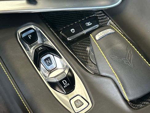 Used 2024 Chevrolet Corvette 3LT w/ Z51 Performance Package image 17