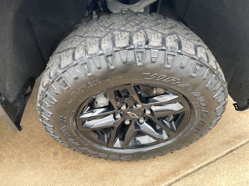 Used 2021 Chevrolet Silverado 1500 LT Trail Boss w/ Convenience Package II image 43