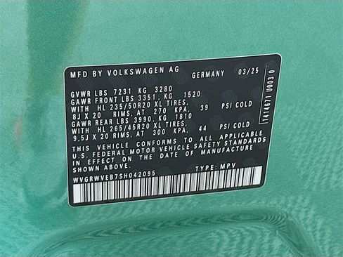 New 2025 Volkswagen ID. Buzz Pro S Plus image 27