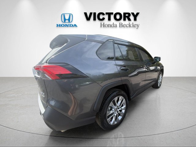 Used 2023 Toyota RAV4 XLE Premium AWD/4WD image 5