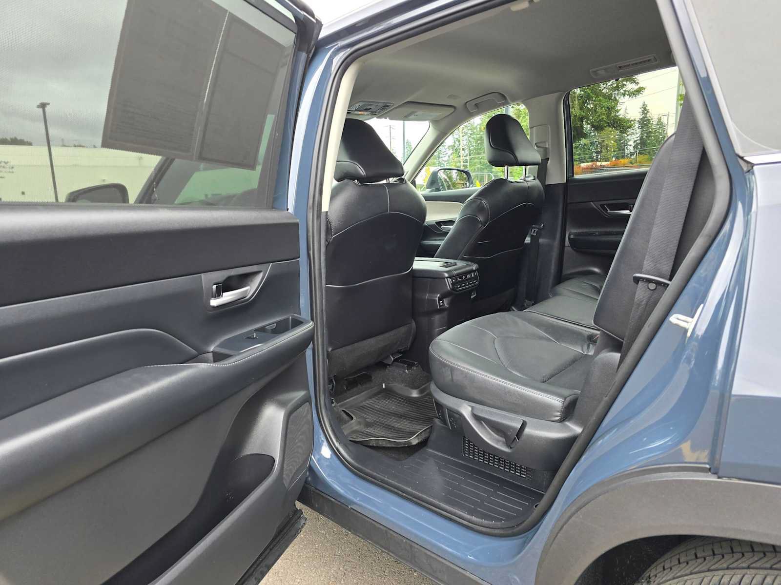 Used 2024 Toyota Grand Highlander AWD Hybrid image 15