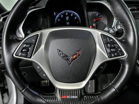 Used 2016 Chevrolet Corvette Z06 w/ 3LZ Preferred Equipment Group RWD image 27