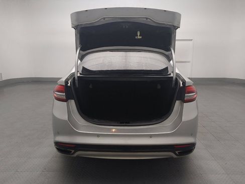 Used 2018 Ford Fusion Titanium image 29