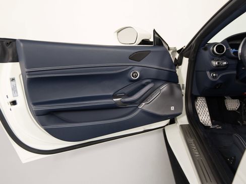 Certified 2020 Ferrari Portofino RWD image 16