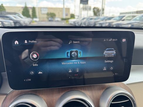 Used 2020 Mercedes-Benz GLC 300 4MATIC image 29