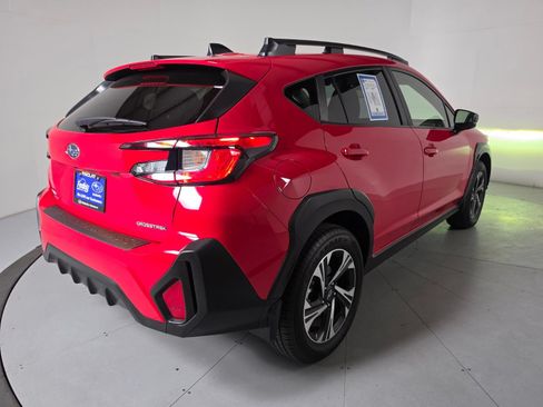 Used 2024 Subaru Crosstrek 2.0i Premium AWD/4WD image 5