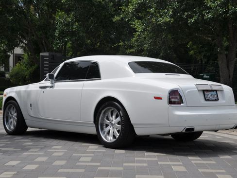 Used 2009 Rolls-Royce Phantom Coupe image 5