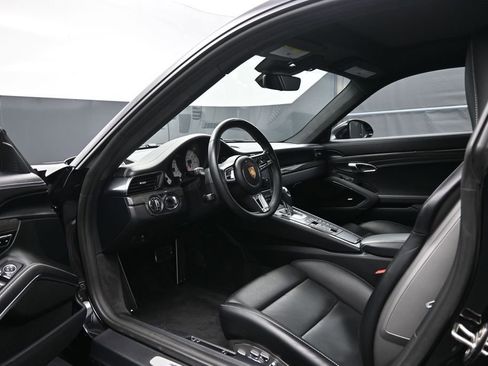 Certified 2019 Porsche 911 Turbo AWD/4WD image 4