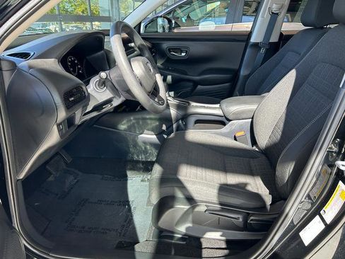 Used 2023 Honda HR-V LX image 15