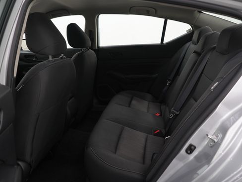 Used 2024 Nissan Altima 2.5 S image 15