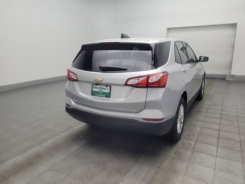 Used 2019 Chevrolet Equinox LS w/ LS Convenience Package FWD image 9