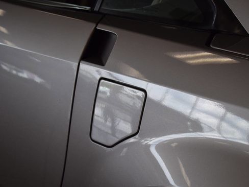 Used 2005 Cadillac XLR RWD image 37