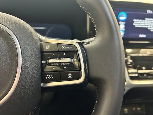 Used 2023 Kia Sorento SX FWD image 10