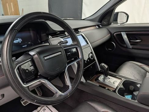 Used 2022 Land Rover Discovery Sport SE R-Dynamic image 17