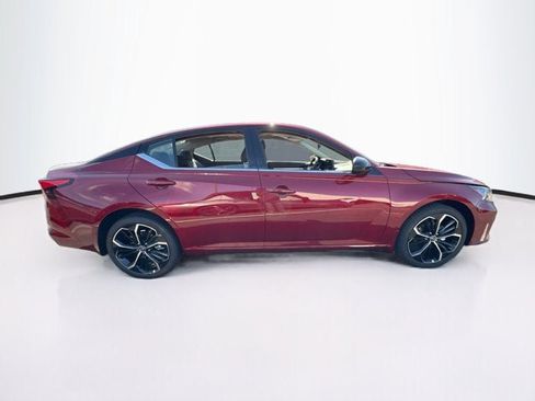 New 2026 Nissan Altima 2.5 SR AWD/4WD image 4