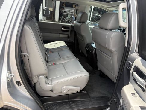 Used 2016 Toyota Sequoia Limited w/ Safety & Convenience Package AWD/4WD image 27