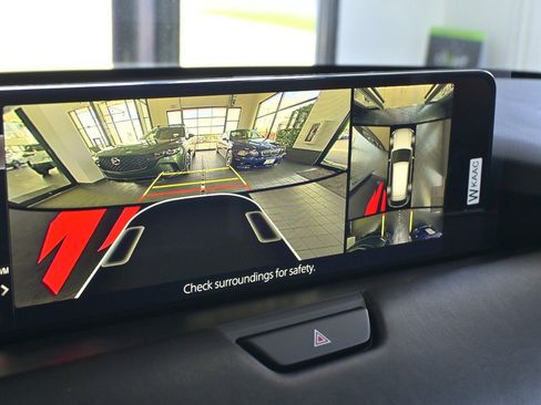 New 2025 MAZDA CX-90 Plug-In Hybrid w/ Premium Plus image 23