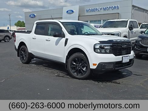 Used 2024 Ford Maverick Lariat w/ Black Appearance Package AWD/4WD image 1