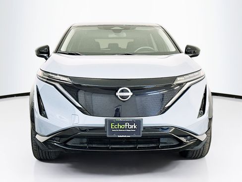 Used 2024 Nissan Ariya AWD image 2