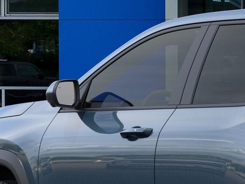 New 2027 Chevrolet Equinox LT w/ Convenience Package II FWD image 36