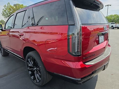 New 2026 Cadillac Escalade Platinum Sport w/ LPO, ONYX Package AWD/4WD image 3