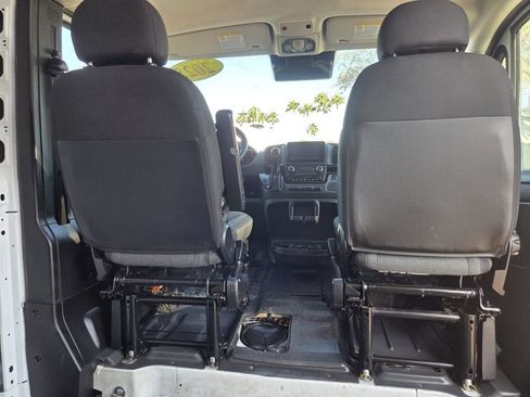 Used 2025 RAM ProMaster 2500 w/ Convenience Group FWD image 28