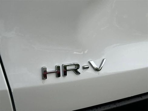 Used 2025 Honda HR-V Sport image 10