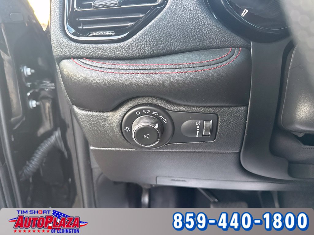 Used 2023 Dodge Durango R/T w/ Tow 'N Go Package AWD/4WD image 17