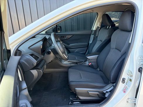 Used 2018 Subaru Crosstrek 2.0i AWD/4WD image 4