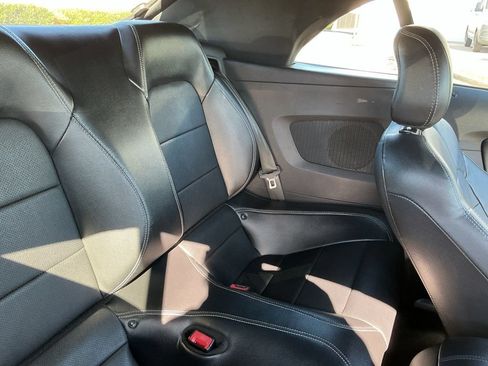Used 2019 Ford Mustang GT Premium RWD image 18