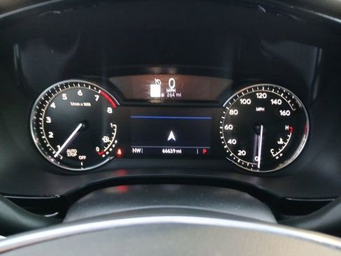 Used 2022 Cadillac XT5 Premium Luxury FWD image 25