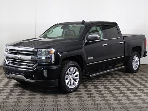 Used 2016 Chevrolet Silverado 1500 High Country w/ High Country Premium Package AWD/4WD image 9