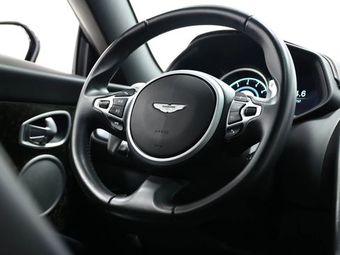 Used 2018 Aston Martin DB11 Coupe image 70