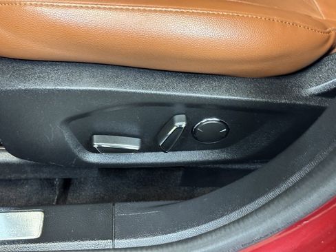 Used 2019 Ford Fusion Titanium image 11
