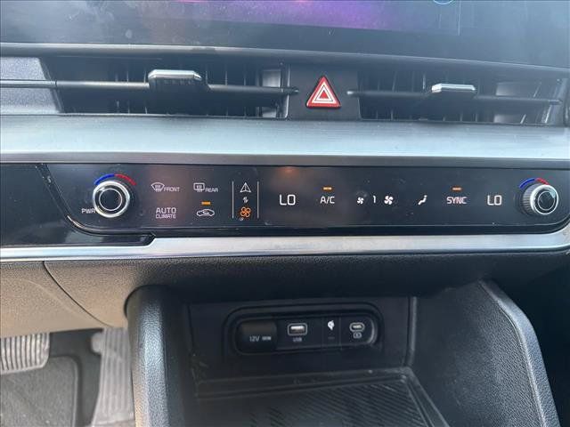 Used 2023 Kia Sportage EX FWD image 14