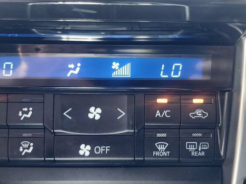 Used 2024 Toyota 4Runner Limited RWD image 36