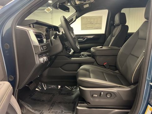 New 2026 GMC Yukon XL Elevation image 8