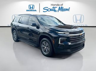 Used 2025 Chevrolet Traverse LT FWD video 1