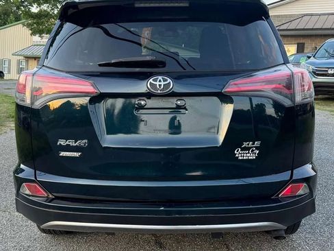 Used 2017 Toyota RAV4 XLE FWD image 5