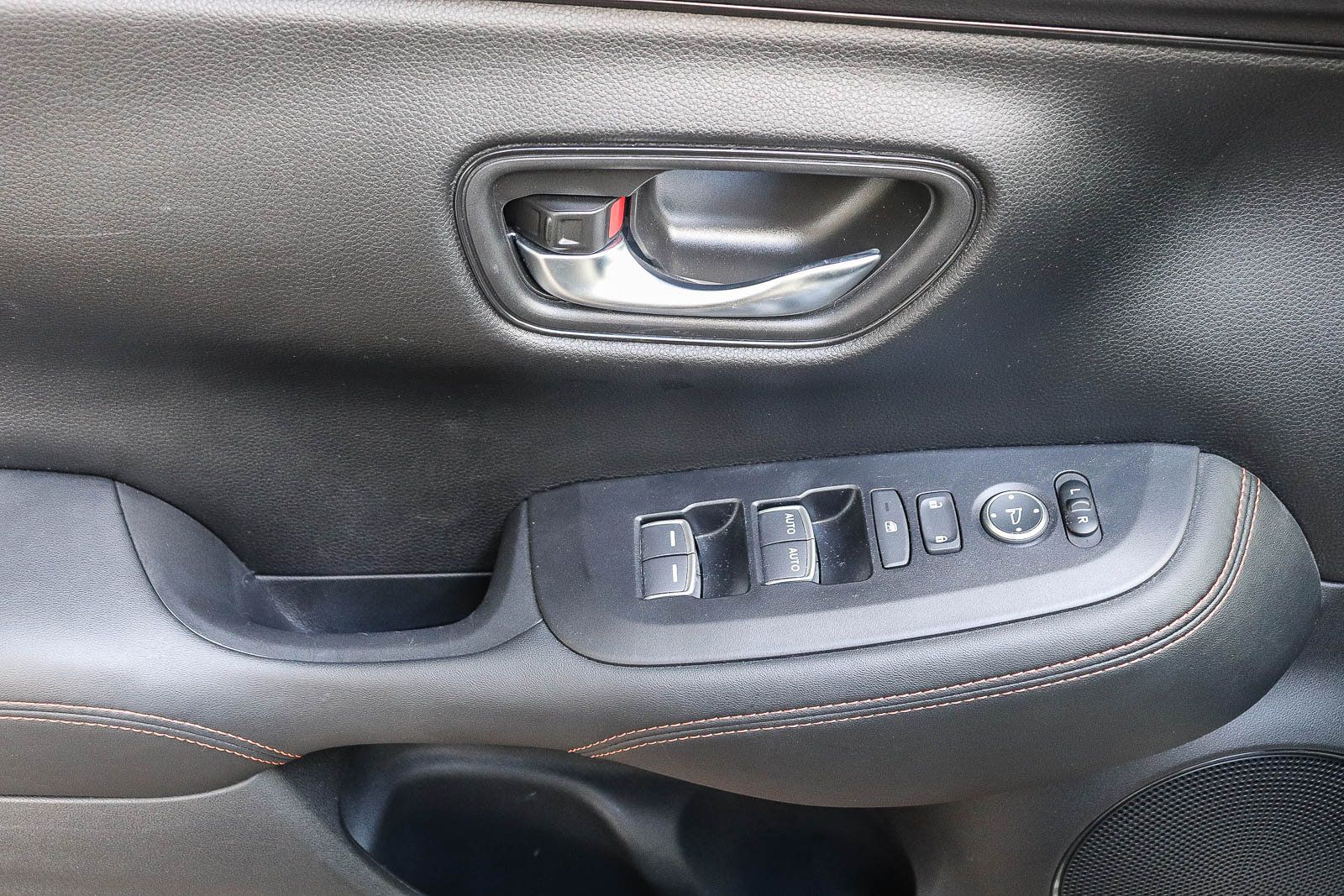 Used 2024 Honda HR-V Sport image 24
