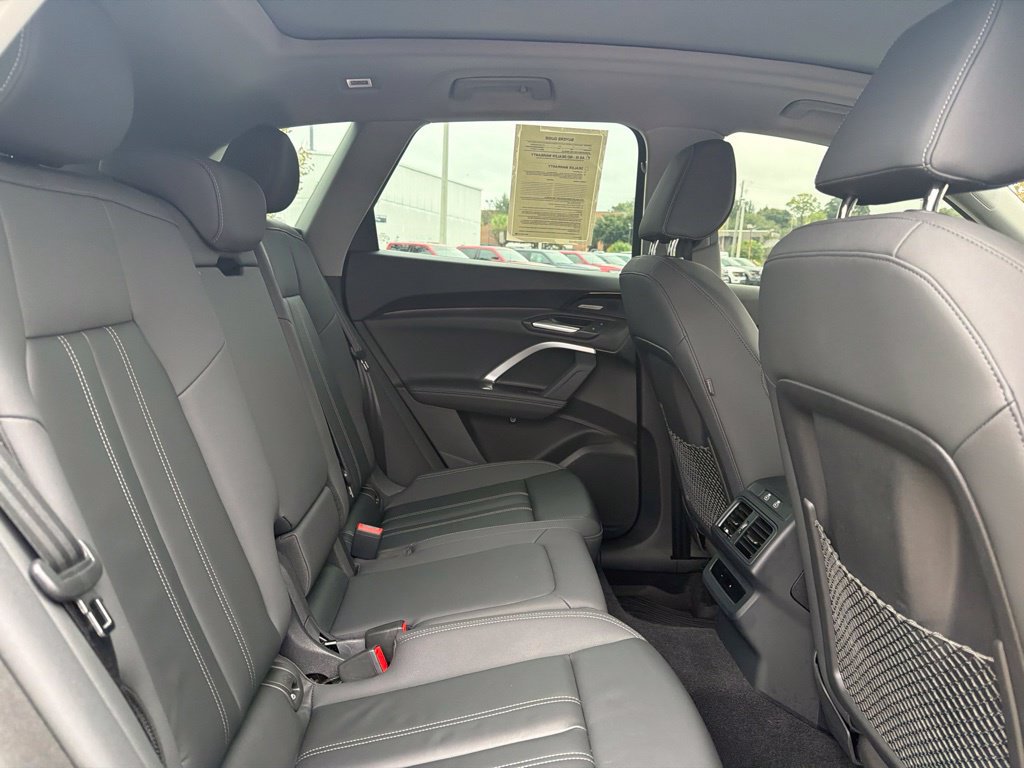 Used 2025 Audi Q5 Premium Plus w/ Premium Plus AWD/4WD image 29